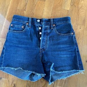 New Levi’s 501 Ribcage Shorts